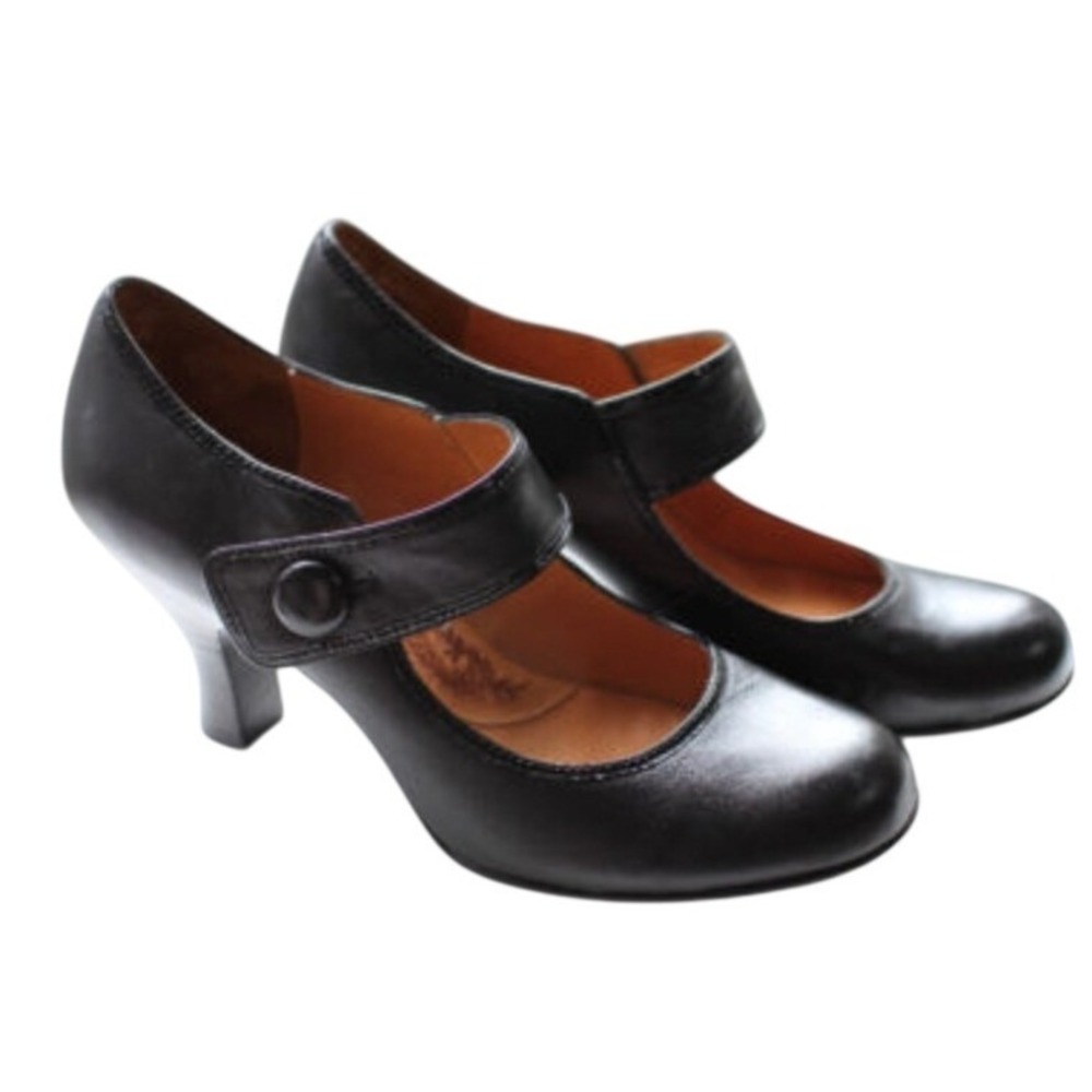Sofft Black Leather Mary Jane Button Heels Round Toe Pumps 6 Retro Vintage Style